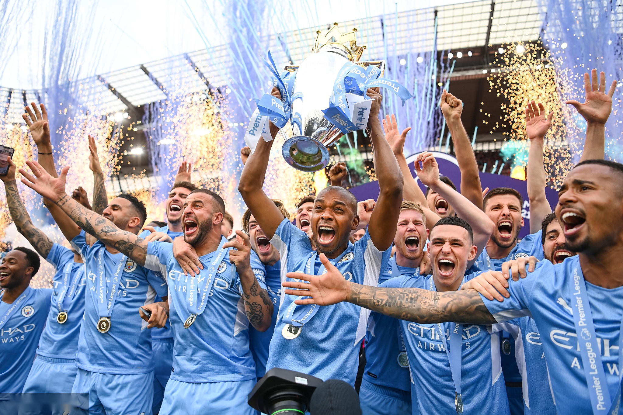 当他与家人 当他与家人